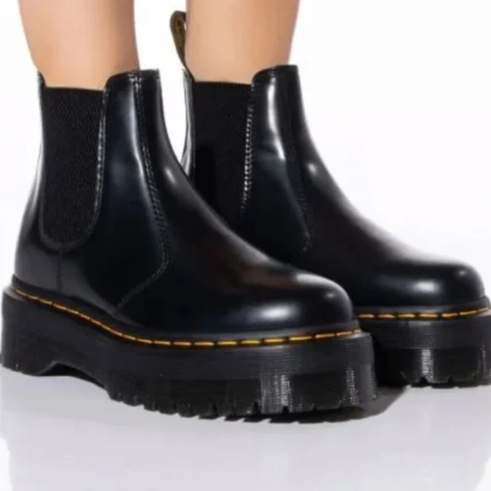 Dr. Martens 2976 Quad Platform Chelsea Boots Black US M 10 / US L 11
